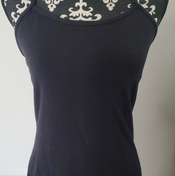 Lululemon Black Power Y Tank Size 8/10 - Picture 3 of 11